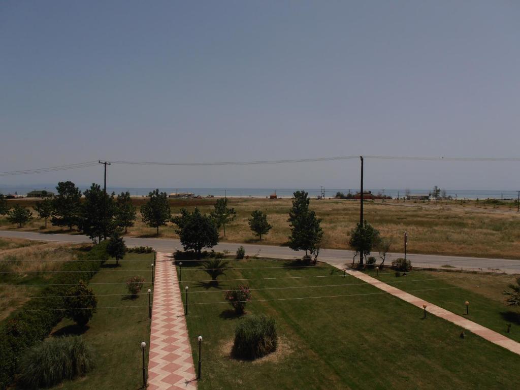 Aparthotel Oasis Paralía Exterior foto