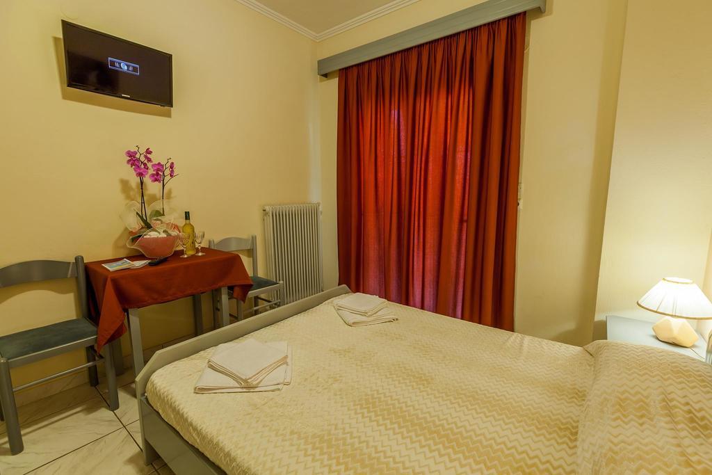 Aparthotel Oasis Paralía Exterior foto