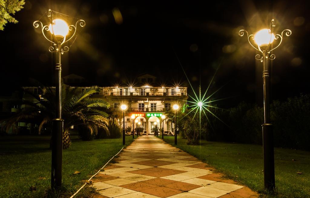 Aparthotel Oasis Paralía Exterior foto